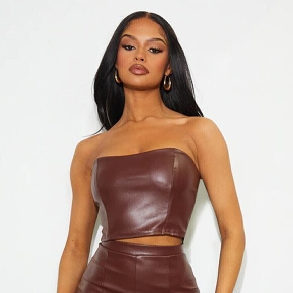 PrettyLittleThing Chocolate Brown High Shine Faux PU Leather Bandeau Size L NWT - Picture 1 of 11